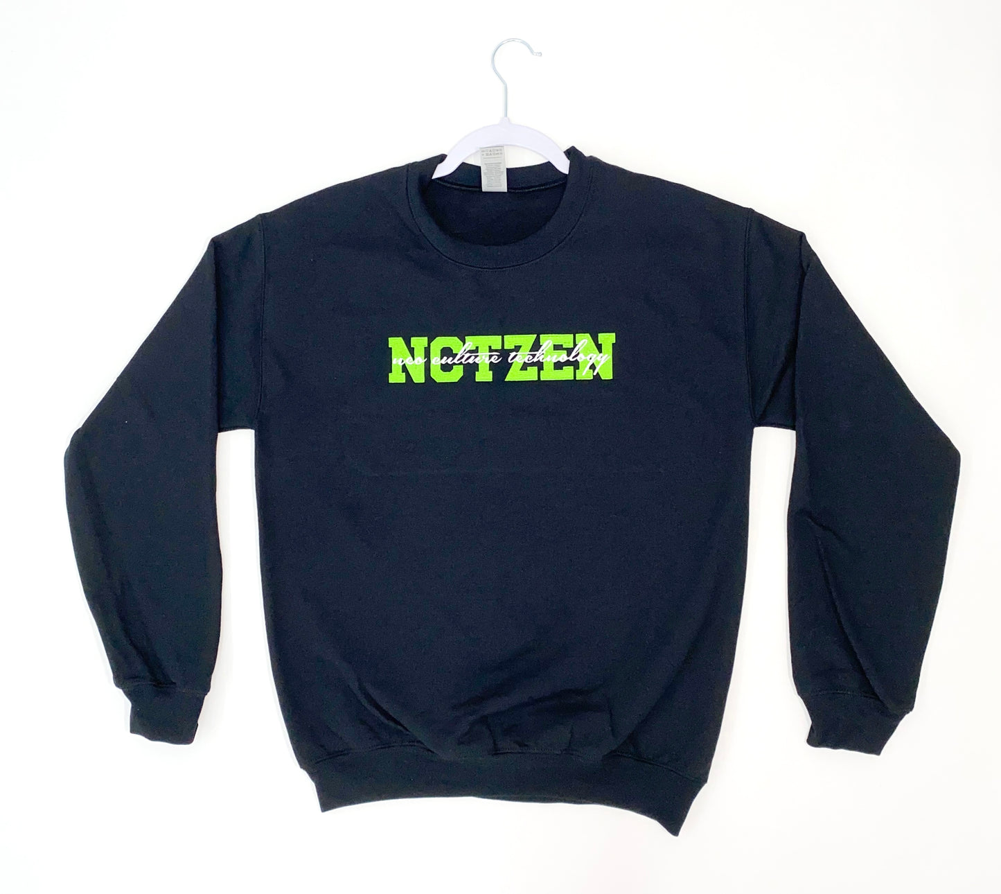 Fandom Embroidered Crewneck Sweatshirts