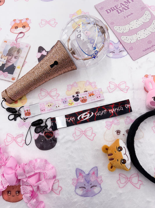 In your Fantasy Lightstick straps